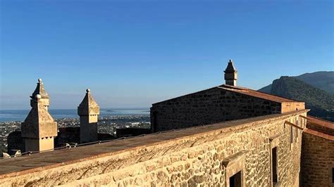 Frammenti Di Luce A Carini Lo Spettacolo In Scena Al Castello La