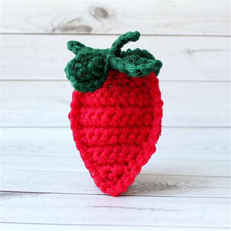 Ravelry Strawberry scrubbie pattern by Véronique Houde