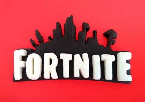 Fortnite figurka 2D z masy cukrowej na tort Gorzów Wielkopolski