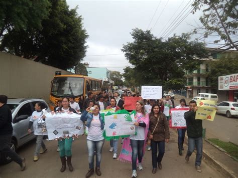 Ortigueira Faz Primeira Marcha Pela Reforma Psiqui Trica Caminhos Do