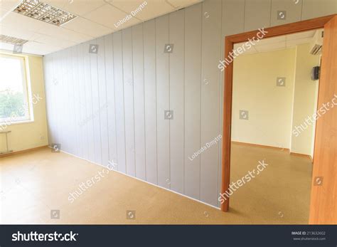 Empty Office Room Stock Photo 213632602 | Shutterstock