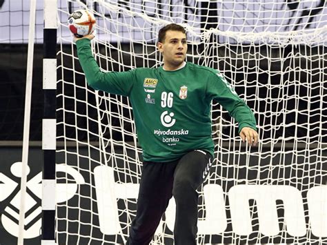 Füchse holen Serbiens Nationalkeeper Milosavljev Handball kicker