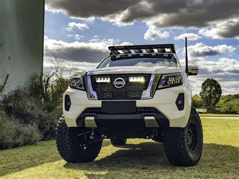 Led Light Bar Nissan Navara Grille Kit