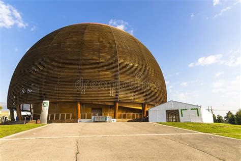 Detector De Lhcb Em CERN Genebra Foto De Stock Editorial Imagem De