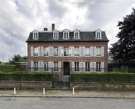 Ancien logement de directeur de l usine Bricard aujourd hui siège de l