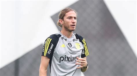 Filipe Lu S Aponta O In Cio Das Contrata Es Do Flamengo Para