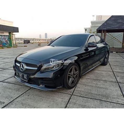 Mobil Mercedes Benz C300 Amg Line 2019 At Bekas Pajak Hidup Interior Terawat Di Tangerang