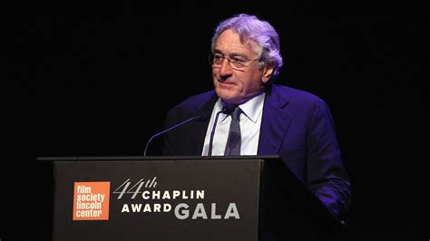 Robert De Niro Slams “Mean-Spirited” Trump as He Accepts Career Honor