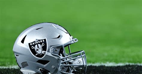 Report Raiders Target Commanders Newmark As Gm Insiders Eye Ben