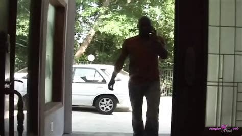 Godere Di Un Grande Cazzo Nero In Tacchi Alti Rende La Milf Nera Maliziosa E Molto Felice XHamster