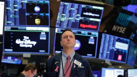 Stock Market Surges Day After Worst Lost Since 1987 Abc7 Chicago