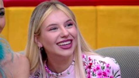 Grande Fratello Vip Micol Incorvaia Conquista La Finale E Manda In