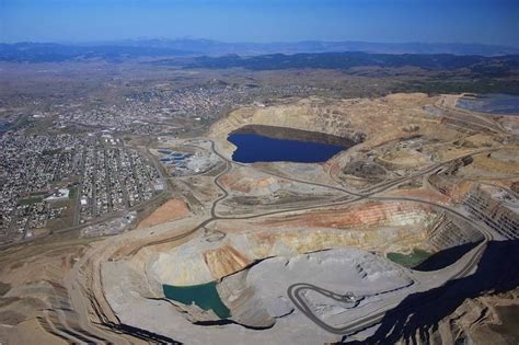 Berkeley Pit The Pit Of Poison Amusing Planet