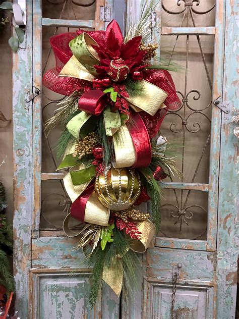 Christmas Swag Christmas Wreath Etsy Christmas Wreaths Outdoor