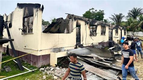 Colegiala Provoc Incendio Que Mat A J Venes En Guyana Tras