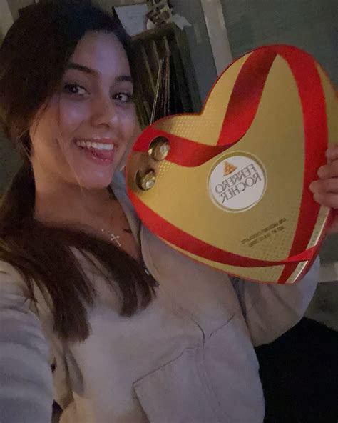 Olivia Jones (@jonsie210) • Instagram photos and videos