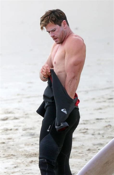 Chris Hemsworth Shirtless Shirtless Men Snowwhite And The Huntsman