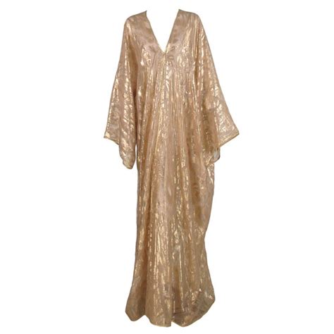 Carolyne Roehm Diaphanous Gold Tissue Brocade Evening Robe At 1stdibs