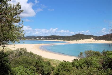 Fingal Bay and Port Stephens Lighthouse - Destination's Journey