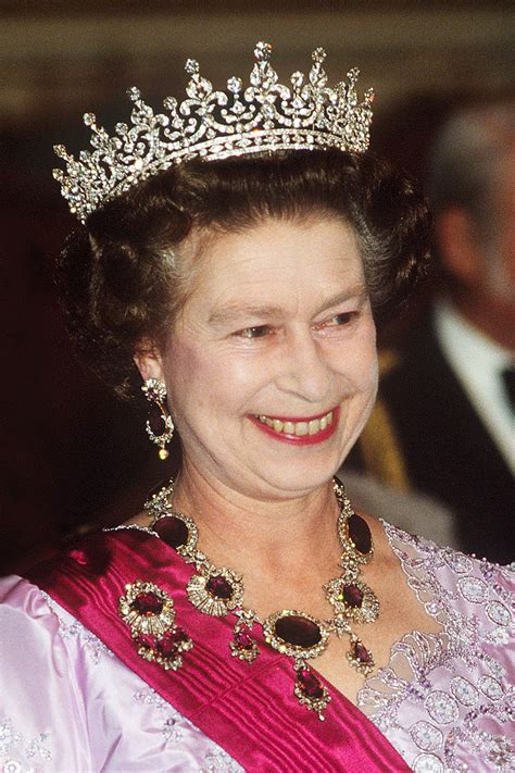 Die Diamanten Der Queen 9
