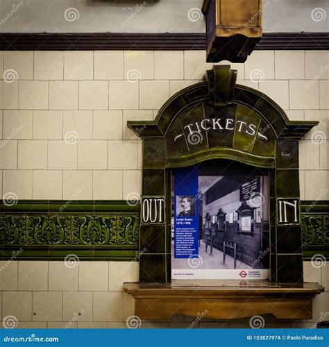 London Underground Vintage Ticket Booth London 2017 Editorial Stock