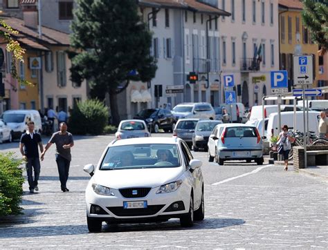 Nuovi Vandalismi Il Sindaco Tuona La Citt Una Casa Va Rispettata