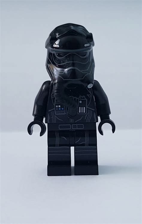 Lego Star Wars The Skywalker Saga First Order Tie Fighter Pilot Unlock