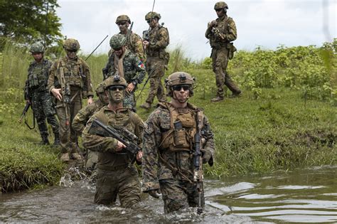 Australia Sends Troops Transport Aircraft To Aid Citizens In Middle