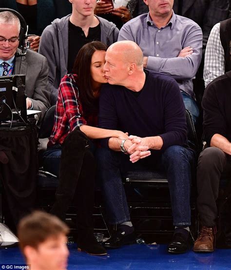 Bruce Willis And Wife Emma Heming Kiss In Nyc Daily Mail Online