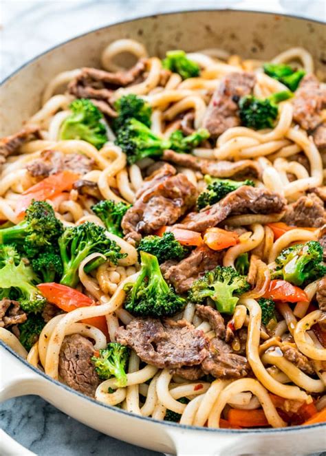 Beef And Broccoli Stir Fry With Rice Noodles Broccoli Walls