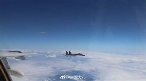 中国空军多型战机成体系“绕岛巡航”中国空军申进科战机新浪军事新浪网