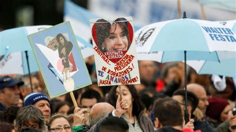 Cristina Kirchner Habla En Plaza De Mayo En Homenaje A Los 20 Años De