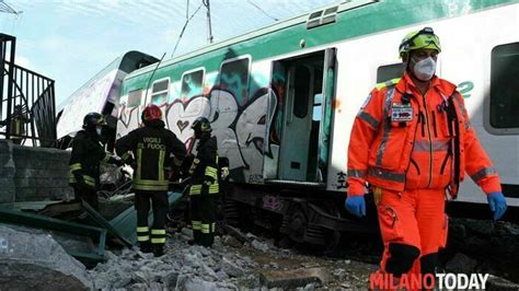 Treno Deragliato A Carnate Il Convoglio Impazzito Viaggiava Senza