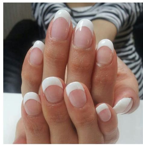 Round French Tip Diy Nails Cute Nails Pretty Nails Short Nail