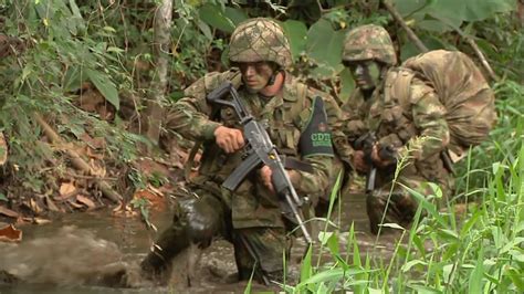 Curso Avanzado de Combate en la Escuela de Suboficiales del Ejército