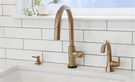 Why We Picked Delta's Trinsic Touch20 Kitchen Faucet & (Unmatching ...