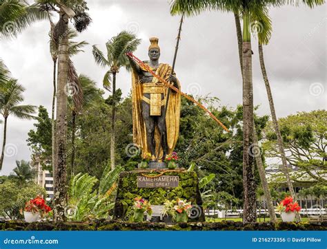 Fourteen Foot Bronze Statue Of King Kamehameha In Wailoa River State