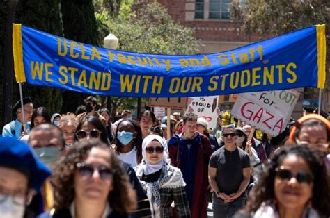 Heres What Happened At Ucla Campus Protest Before Pro Israel Counter