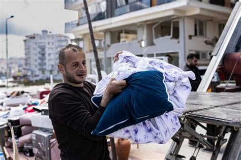 El futuro incierto de los sobrevivientes del terremoto en Turquía