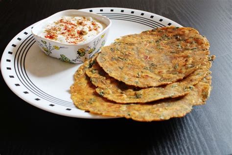 Methi Thepla Recipe How To Make Gujarati Methi Na Thepla Recipe