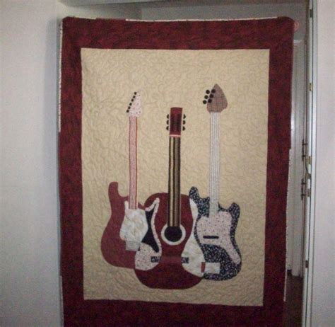 Guitar Applique Quilt Made In April Art Quilts Ideas Applique