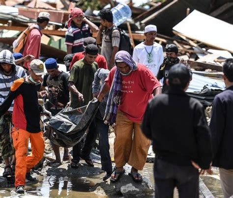 Terremoto Y Tsunami En Indonesia Dejan Más De 1200 Muertos