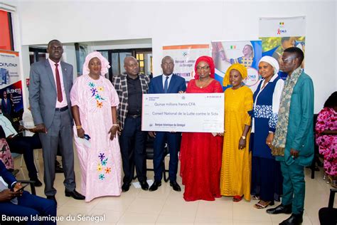 Remise de don au Conseil National de Lutte contre le Sida du Sénégal