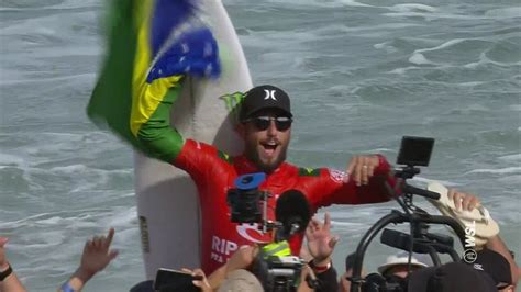 V Deo Filipe Toledo Vence A Etapa De Bells Beach Do Wsl Surfe Ge