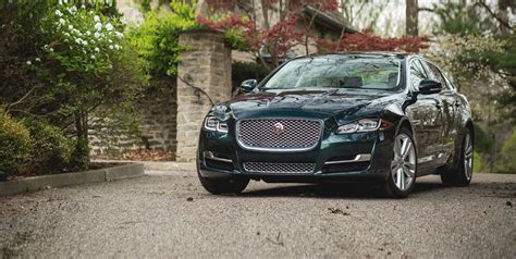 2019 Jaguar XJ Review, Pricing, and Specs