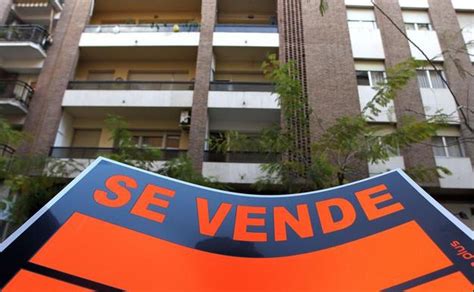 La compraventa de viviendas crece notablemente en León con 391