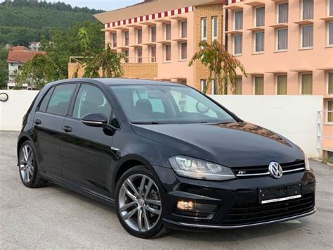 VW Golf VII 7 2 0 TDI BMT R LINE XENON PARK PILOT LED TOP STANJE