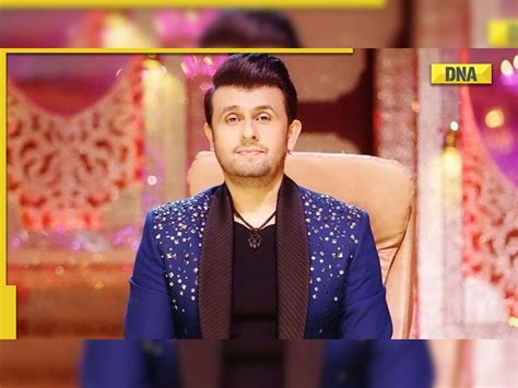 Sonu Nigam Manhandled In Mumbai Concert Video Goes Viral Watch