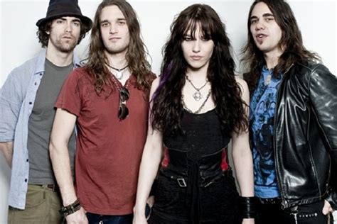 Halestorm Looking To Release New Album in Early 2012