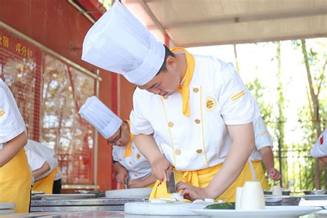 初高中生学技能，为何要选择长期专业？ 厨师新闻 山西新东方烹饪学校